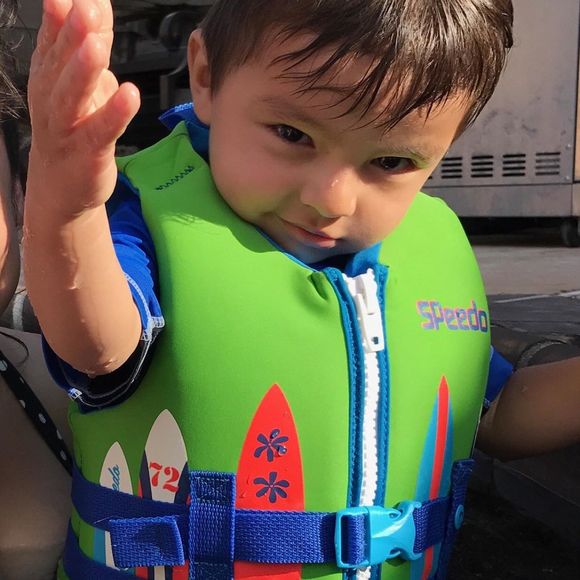 Meet your Posher, Fabiola - Picture 1 of 1